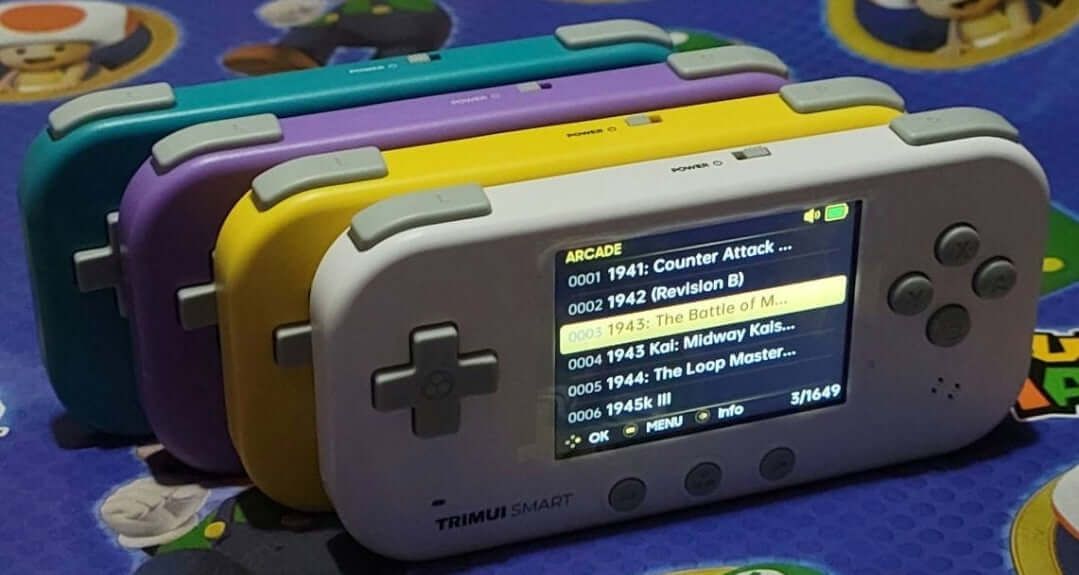 Trimui Smart 2.4" Ultra portable handheld gaming console, 64GB custom OS plug & play, 40+ systems - Arcadeclassics